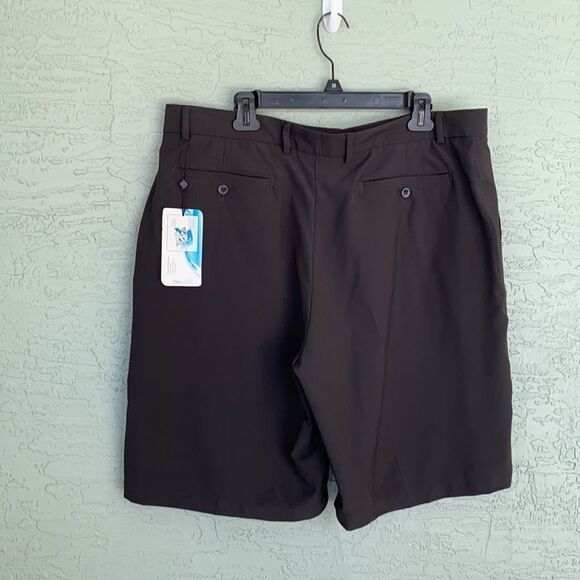 Tommy Armour Golf Shorts Sz 40 NWT Black - Picture 1 of 10